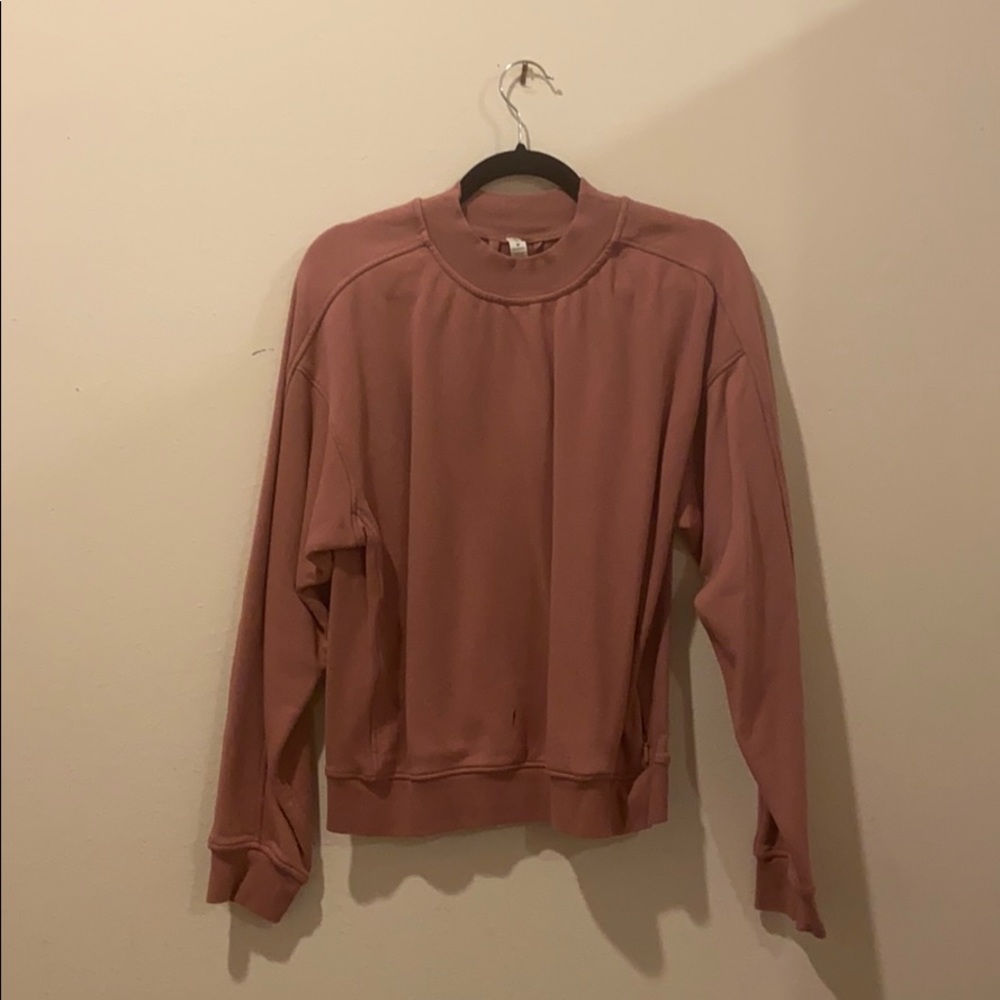 lululemon sweatshirt